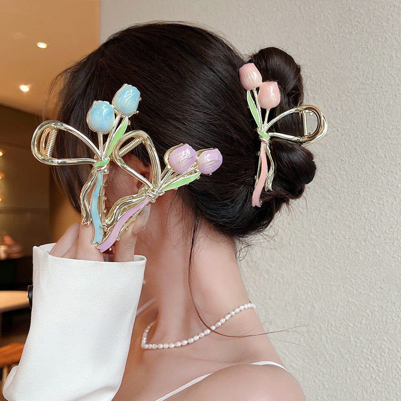 Tulip Tumblr Hair Claw