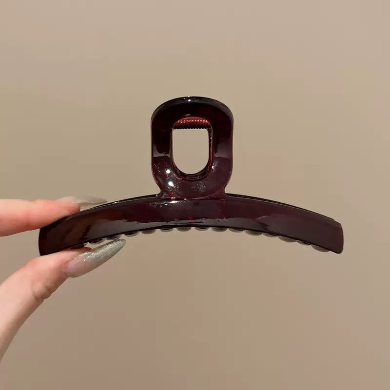 Cocoa Girly Claw Clip