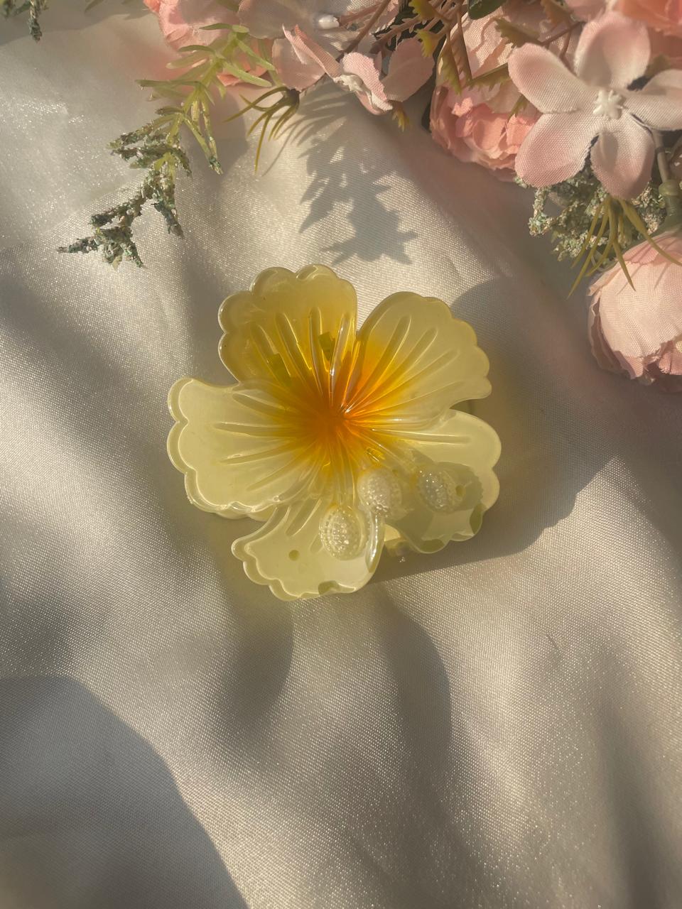 Beach-cation Hawaiian Hibiscus Hair Clip