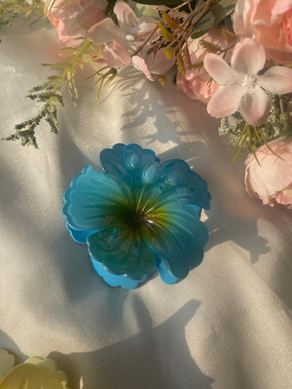 Beach-cation Hawaiian Hibiscus Hair Clip