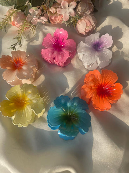 Beach-cation Hawaiian Hibiscus Hair Clip