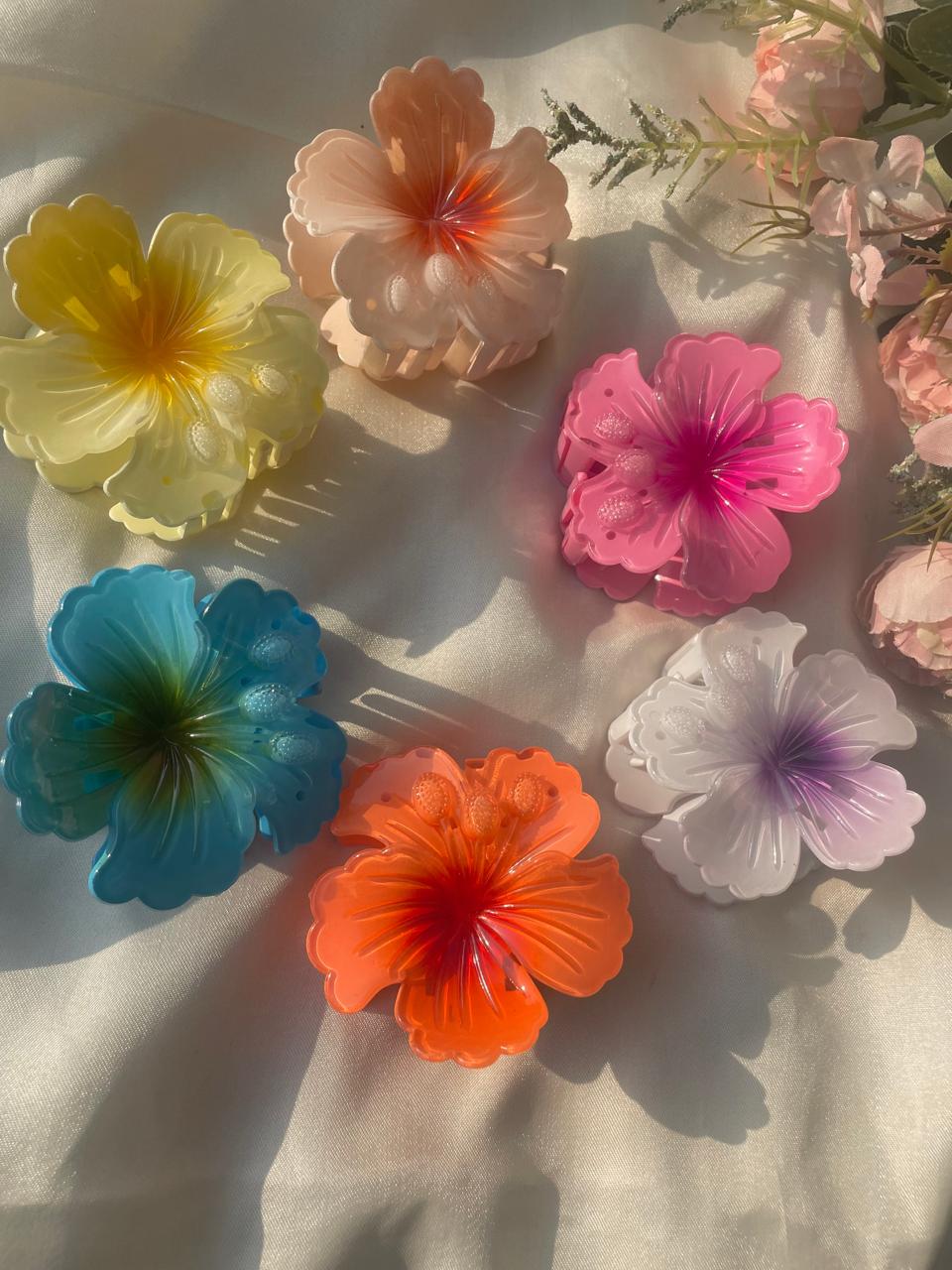Beach-cation Hawaiian Hibiscus Hair Clip